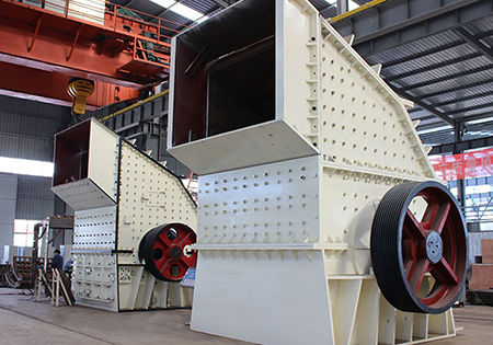 山東重錘破碎機(jī)